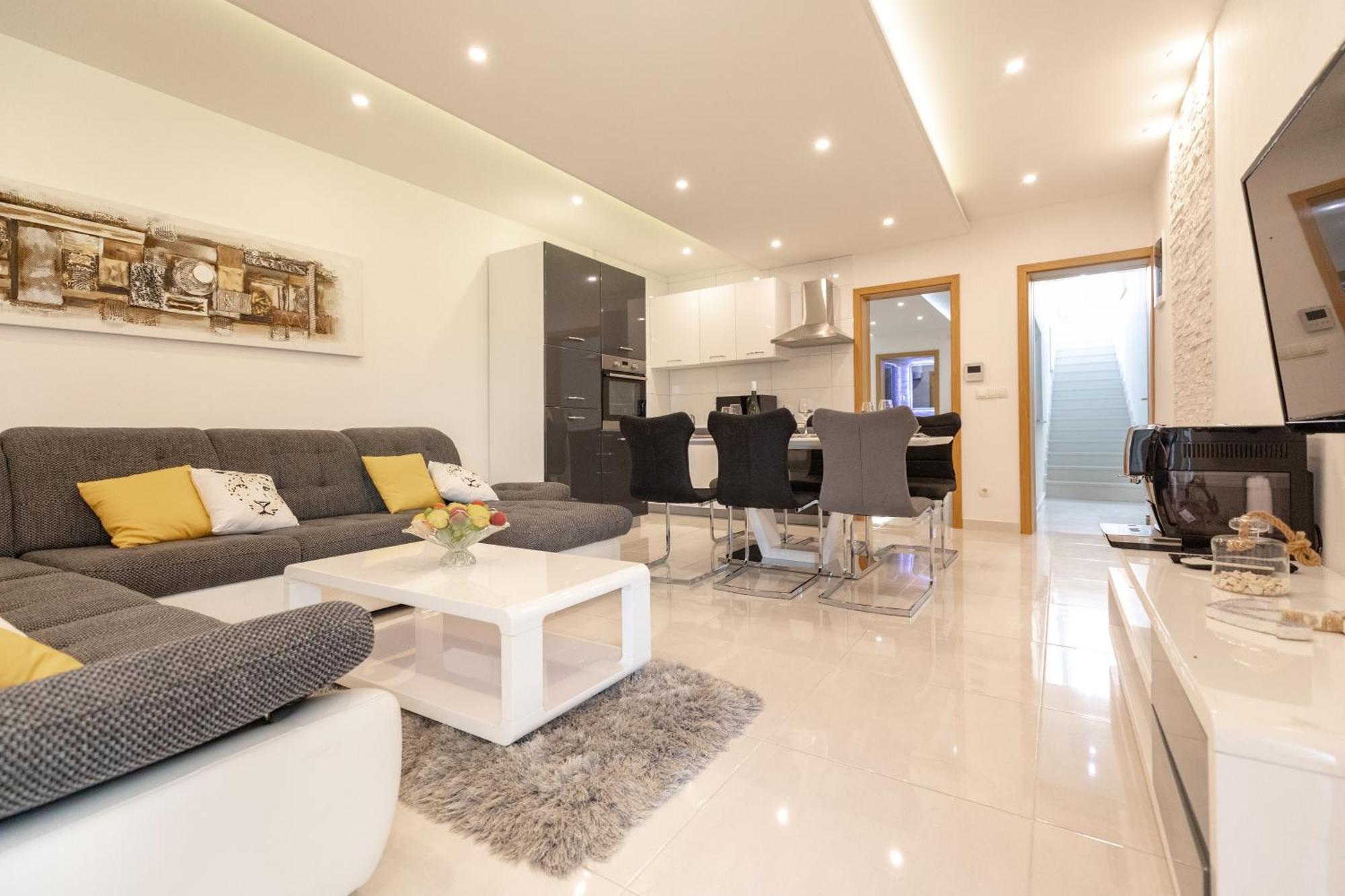 Luxury Apartment Aria Trogir Buitenkant foto